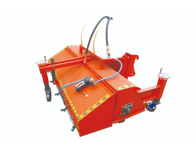 Sweeper with Water Tank