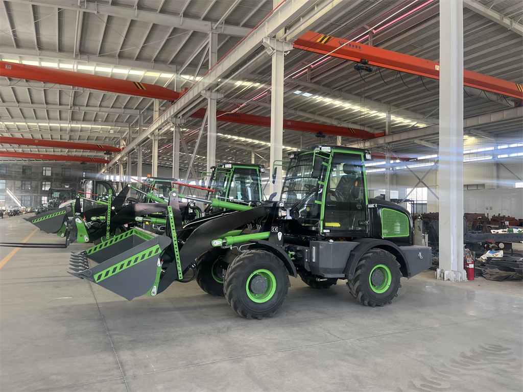 The newest wheel loader ZL15 of special customization